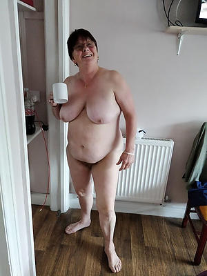 empty old women in glasses amateur pics